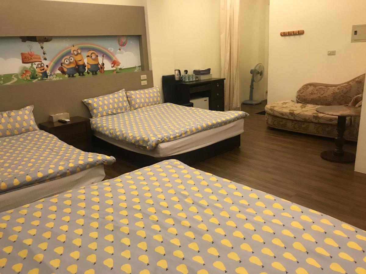 Mickey House-Fuxing Apartment Taichung Exterior photo