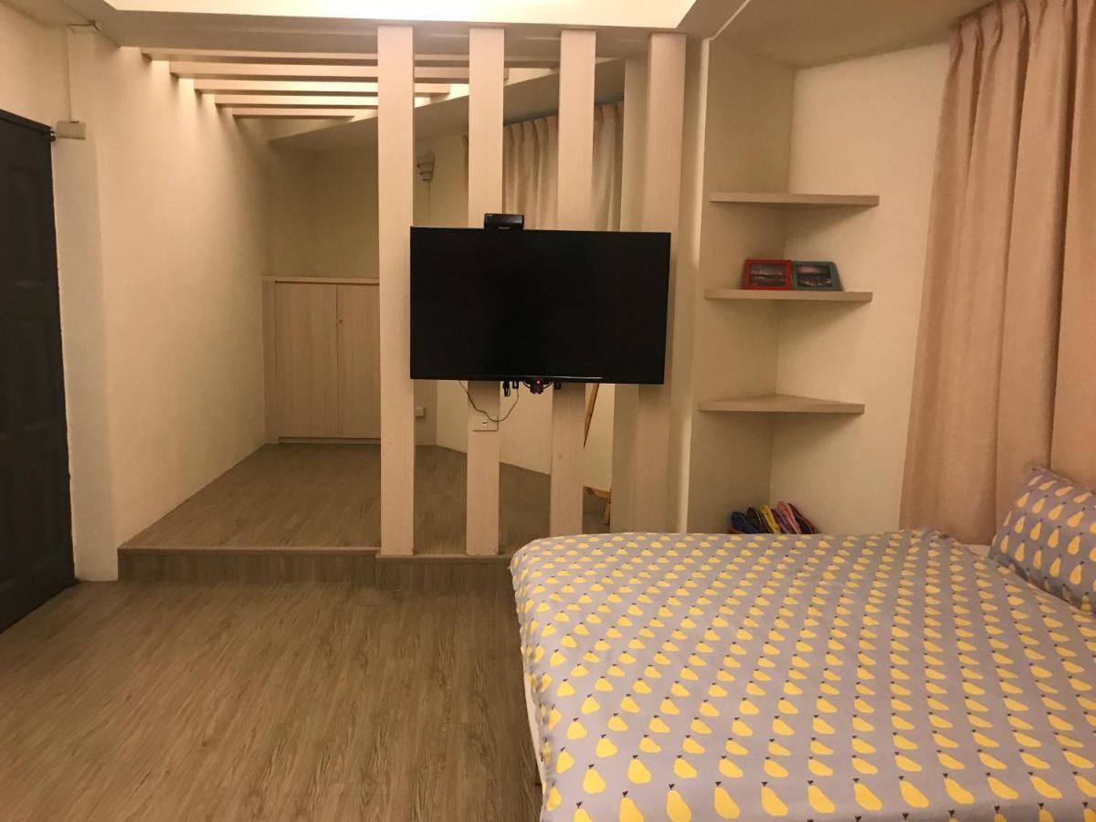 Mickey House-Fuxing Apartment Taichung Exterior photo